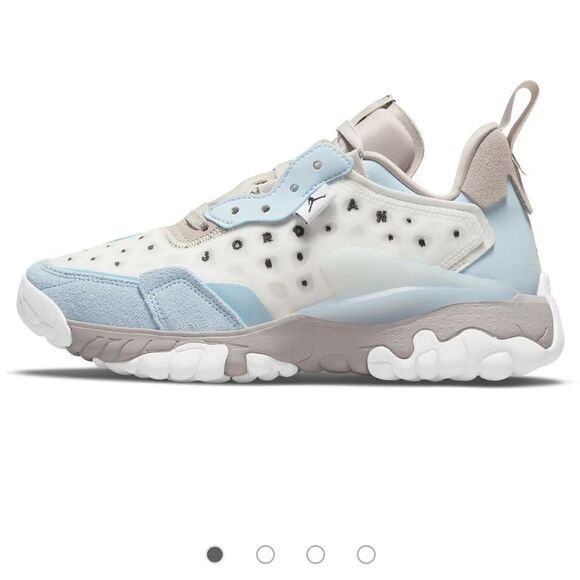 Jordan Delta 2 Women’s Sneaker in Gray/ Fog/ Celestine Blue Size 9 - Picture 1 of 14